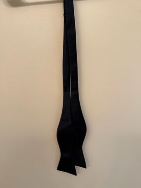 Classic Black Self-Tie Bow Tie - Men Accessories